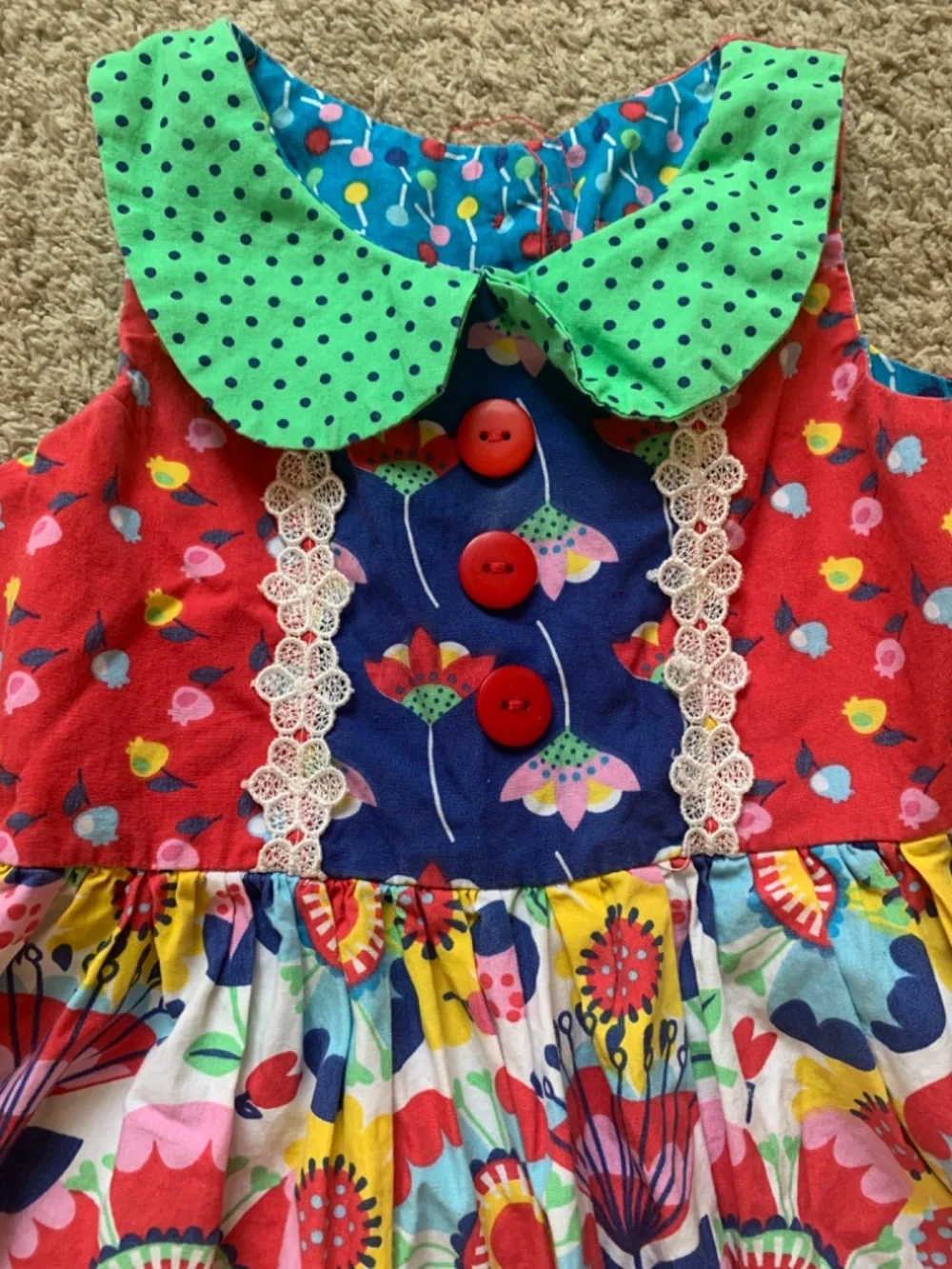 Boutique style dress - Picture 3 of 4